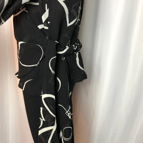 Lane Bryant Black & White Sheer Top Size 18/20 - Picture 3 of 9